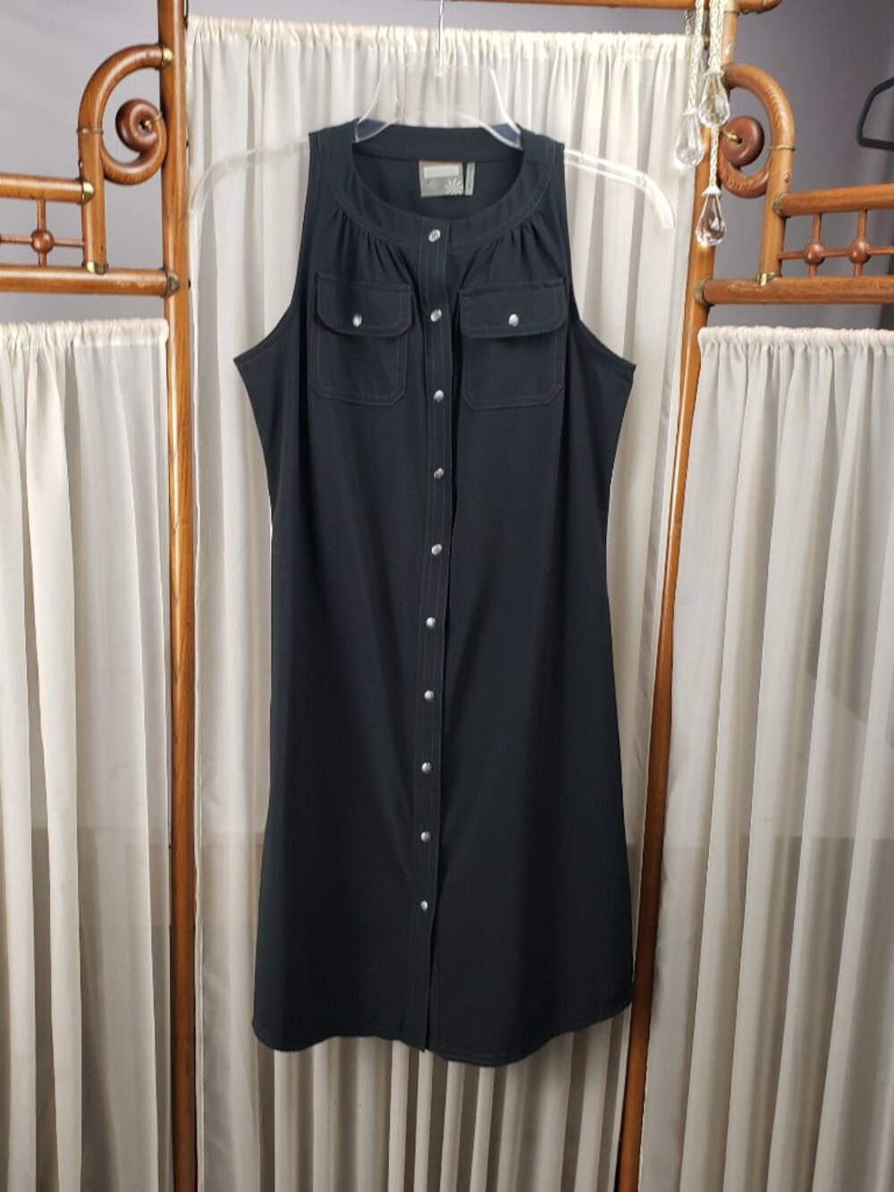 Athleta 0 Black Sleeveless Dress Snaps Pockets Women Midi